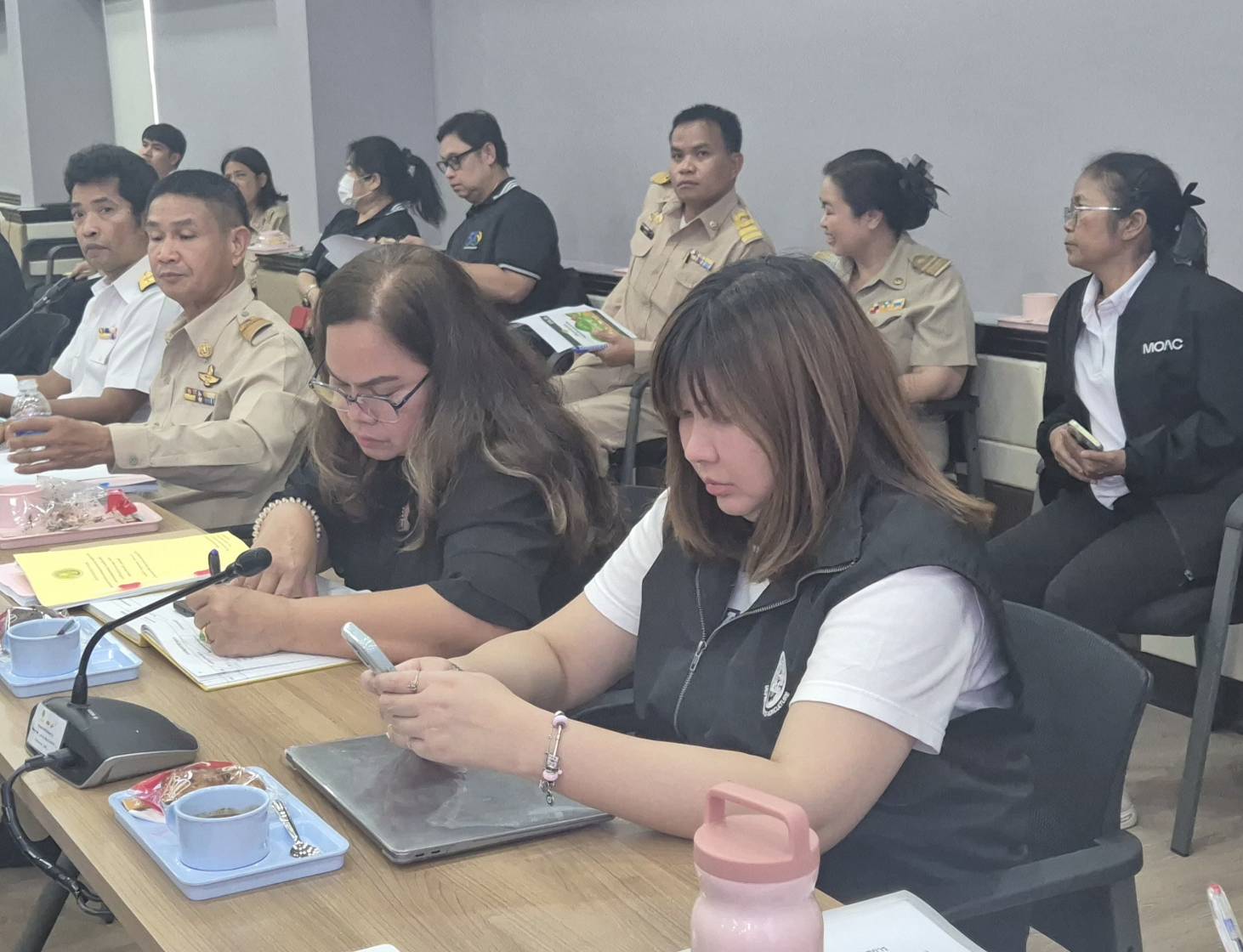 title - ผู้ตรวจราชการ ส.ป.ก. เข้าร่วมประชุมตรวจติดตามความก้าวหน้าผลการดำเนินงานตามแผนการตรวจราชการของผู้ตรวจราชการกระทรวงเกษตรและสหกรณ์ ประจำปีงบประมาณ พ.ศ. 2569 รอบที่ 2 เขตตรวจราชการที่ 8 จังหวัดชลบุรี